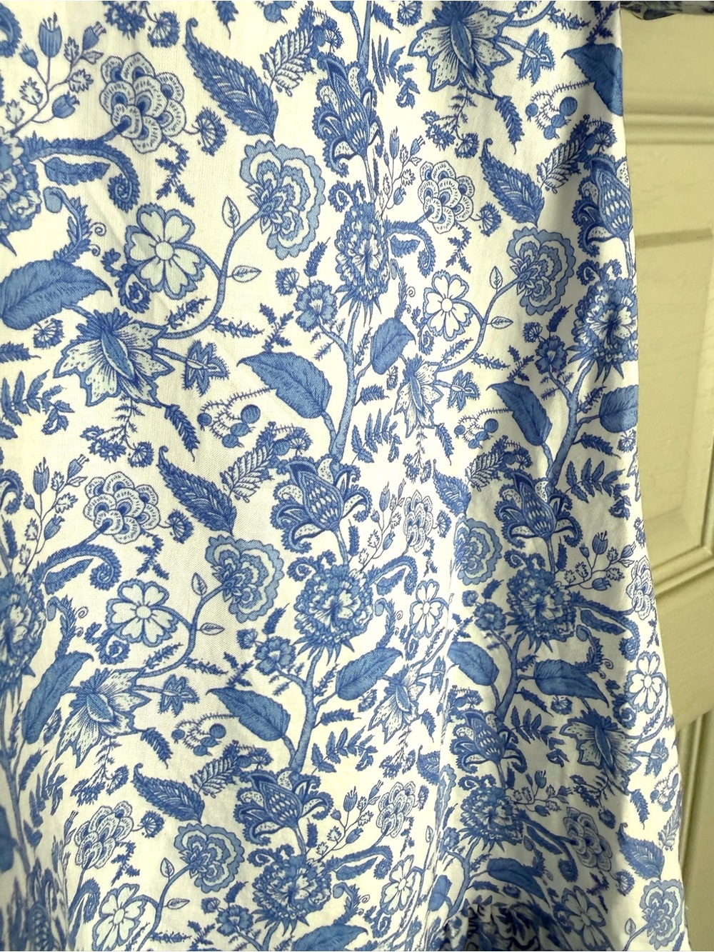 HYACINTH HOUSE Baby Blue Ditsy Floral Hillsborough Dress - Picture 3 of 8